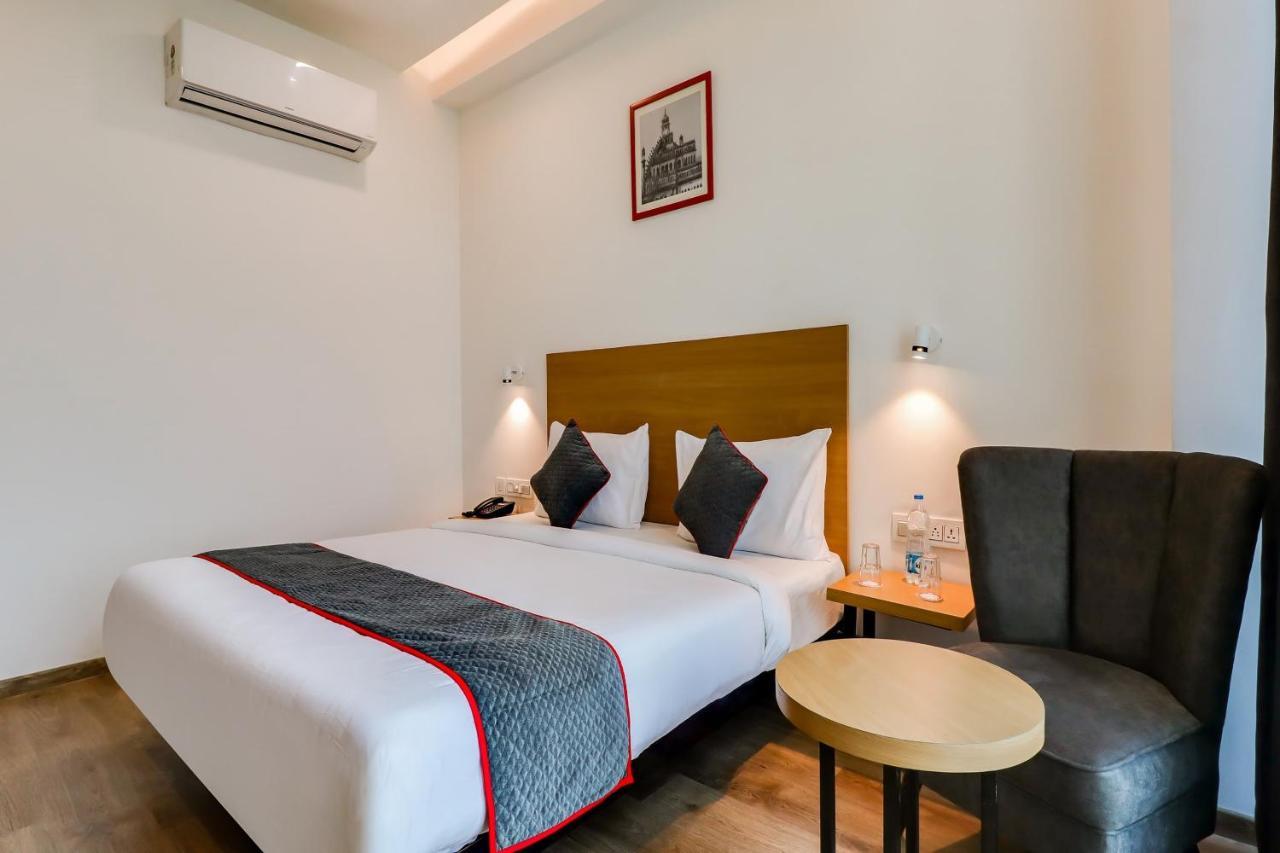 Hotel Super Townhouse Jashn Chinhat Exteriér fotografie