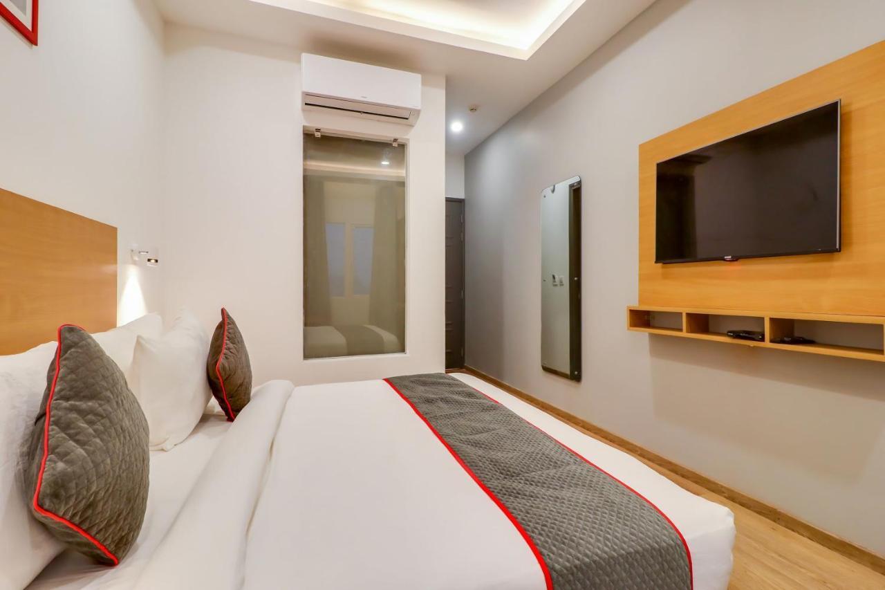 Hotel Super Townhouse Jashn Chinhat Exteriér fotografie