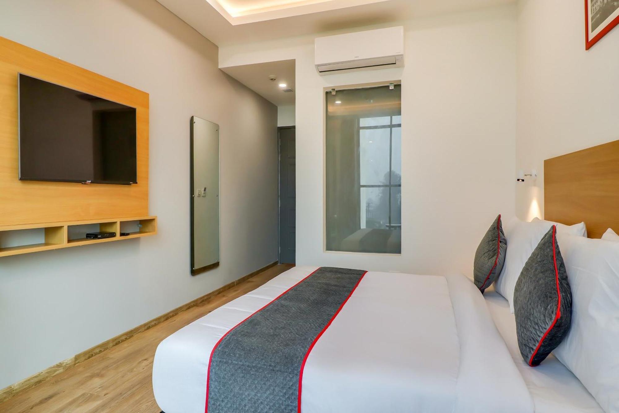 Hotel Super Townhouse Jashn Chinhat Exteriér fotografie