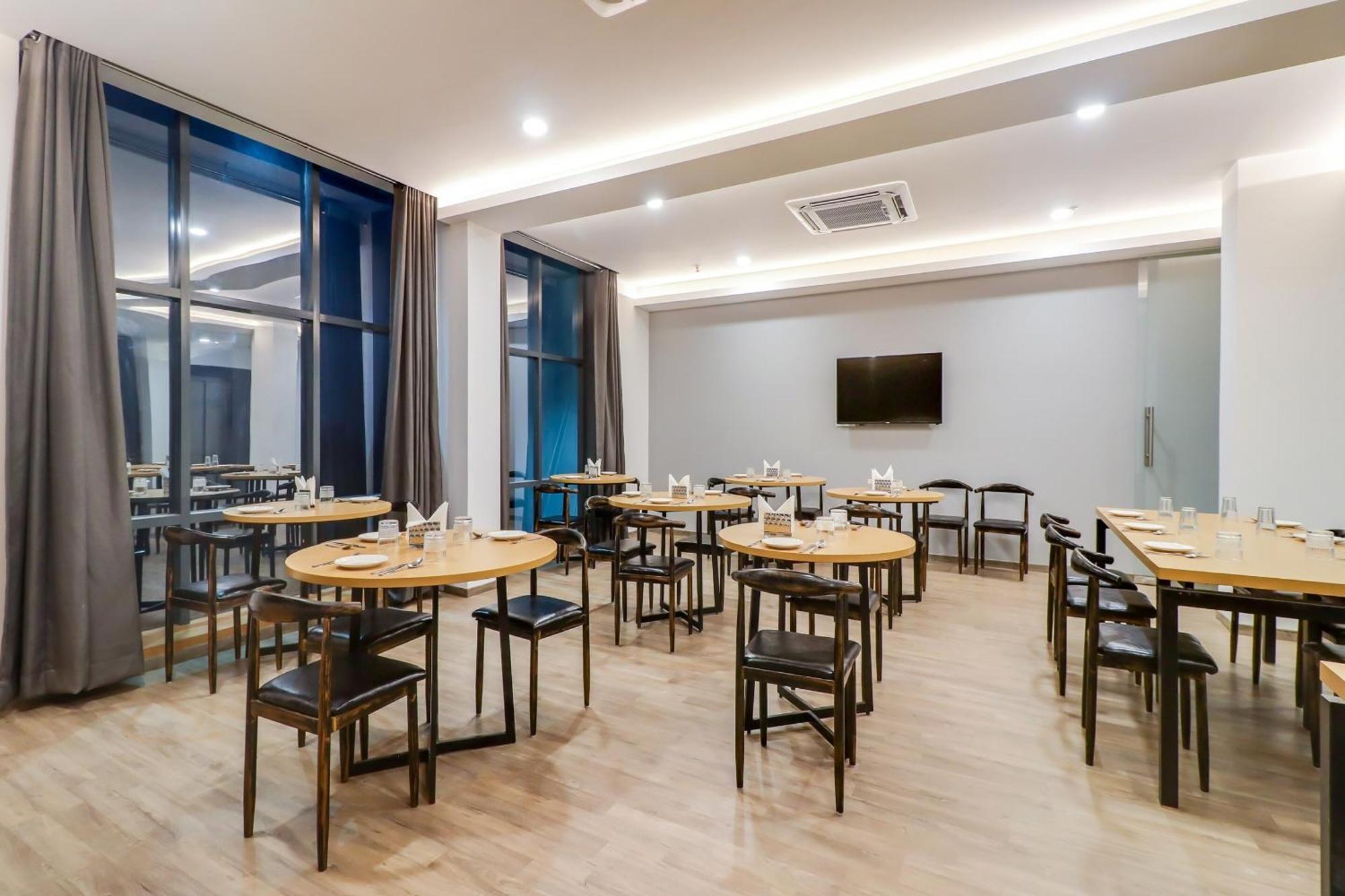 Hotel Super Townhouse Jashn Chinhat Exteriér fotografie