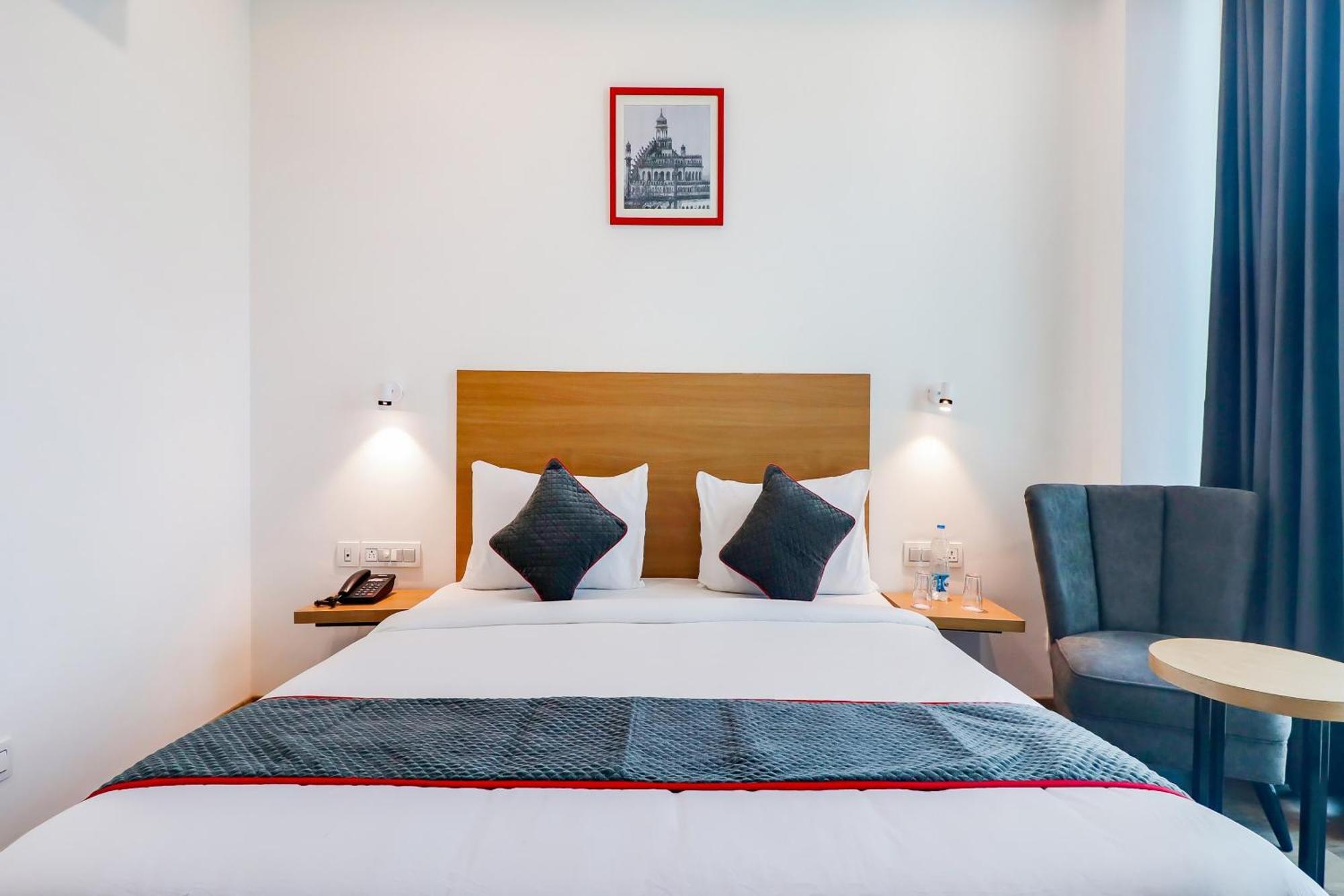 Hotel Super Townhouse Jashn Chinhat Exteriér fotografie